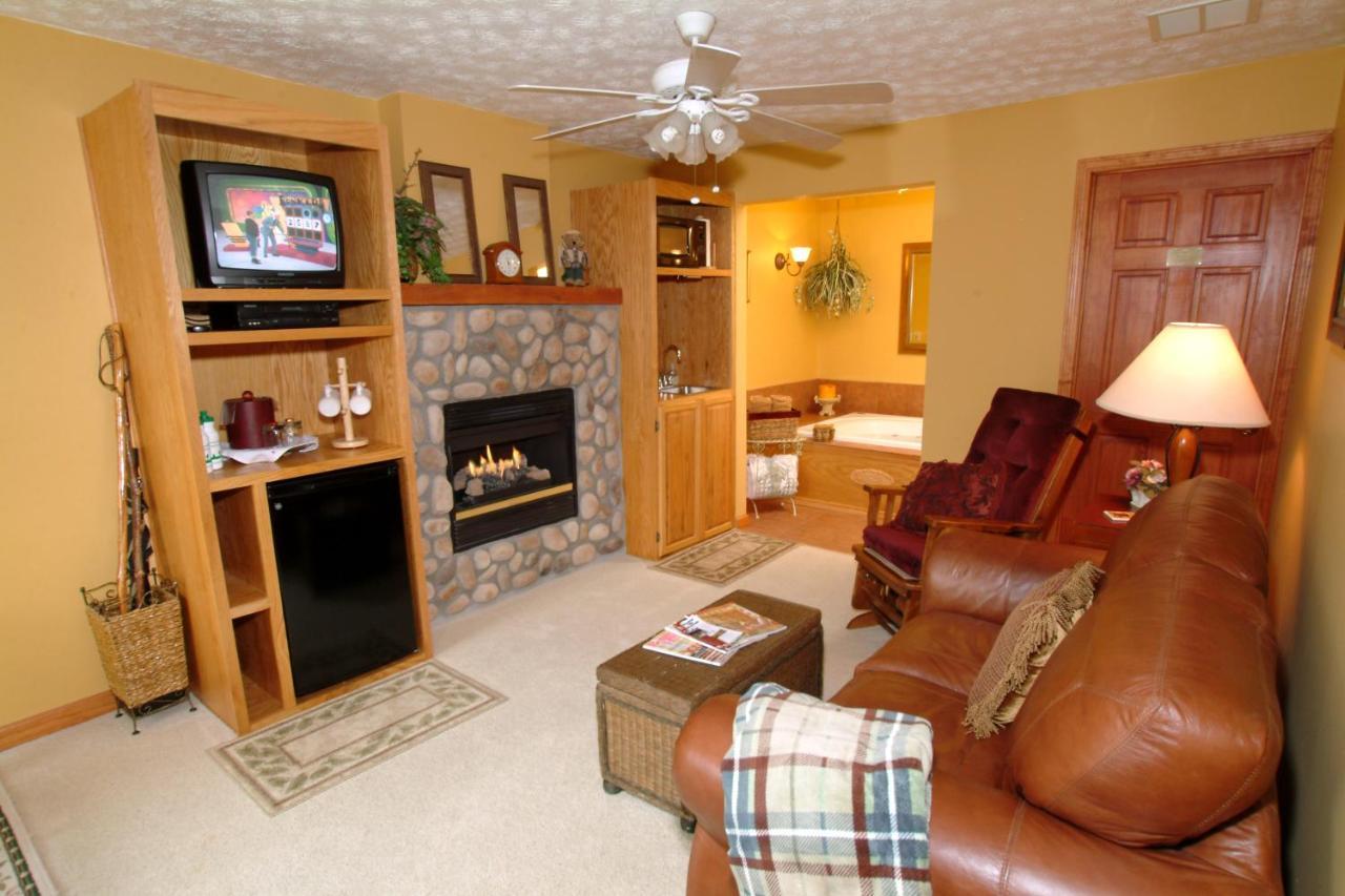 Berry Springs Lodge Sevierville Oda fotoğraf