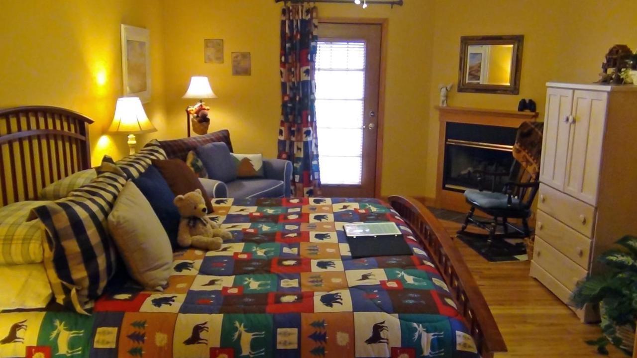 Berry Springs Lodge Sevierville Oda fotoğraf